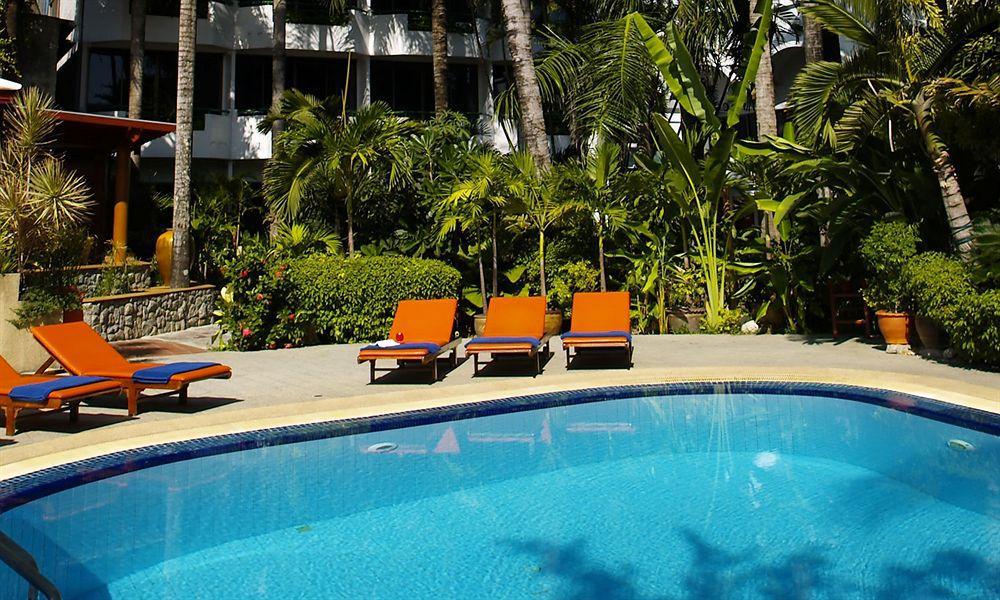 Safari Beach Hotel - SHA Extra Plus Patong Exterior foto
