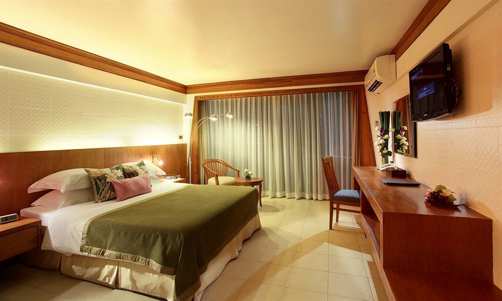 Safari Beach Hotel - SHA Extra Plus Patong Exterior foto